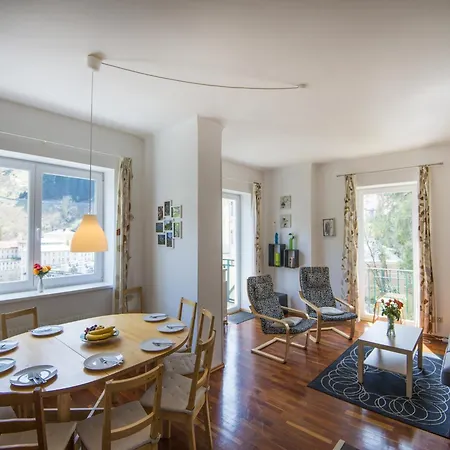 Splendid With Balcony * Бадгаштейн