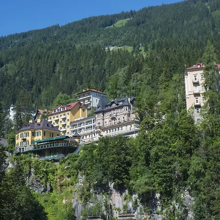 Apartmán Splendid With Balcony *
